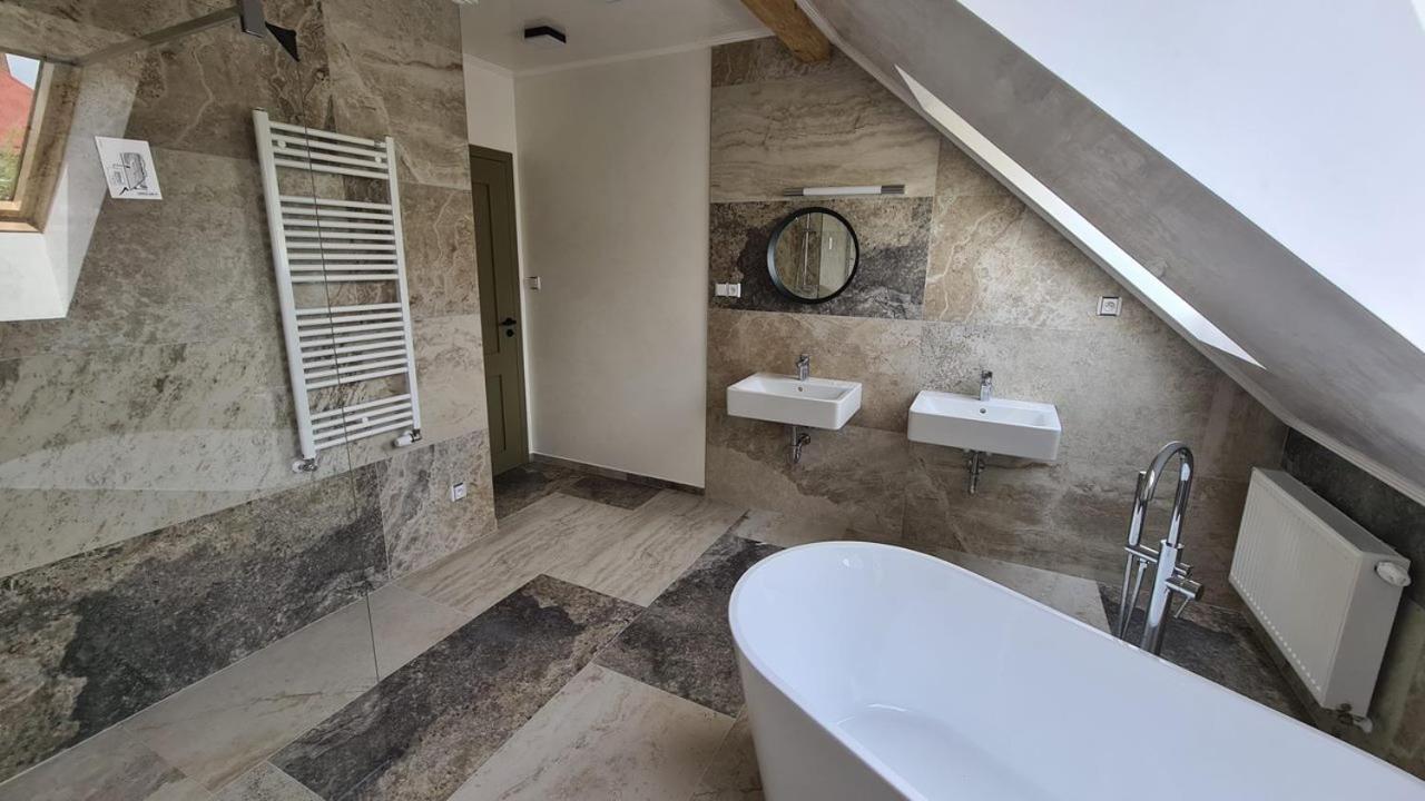The Gusto Apartman Хомутов Экстерьер фото