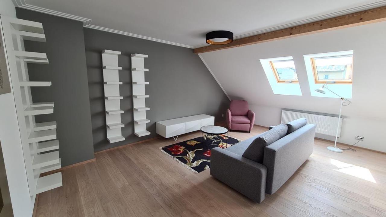 The Gusto Apartman Хомутов Экстерьер фото