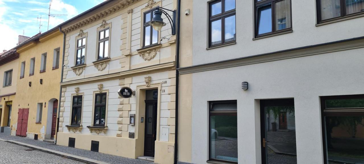 The Gusto Apartman Хомутов Экстерьер фото